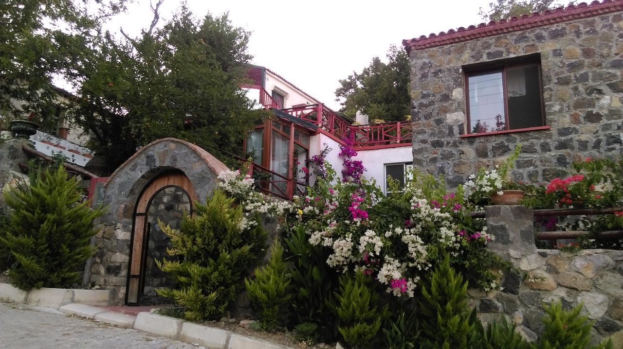 Karaburun Bahce Bed and Breakfast Eksteriør billede